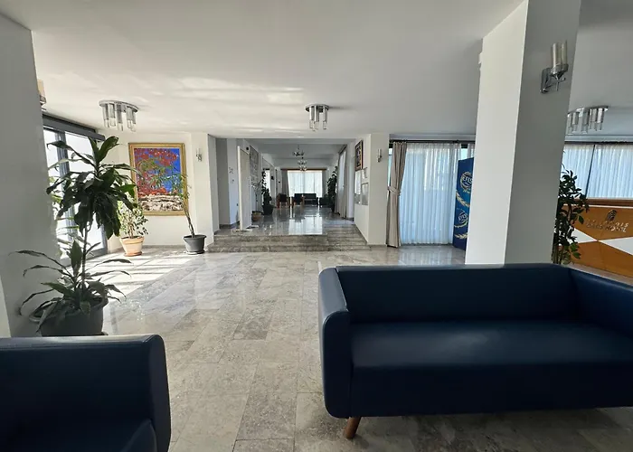Bellapais Oasis Hotel